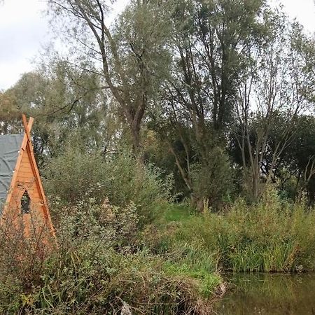 Rum Bridge "Owl Watch" Wooden Tipi Hotel Sudbury  Exterior photo